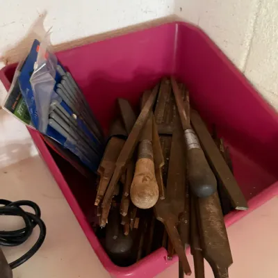 Sale Photo Thumbnail #317: Metal files