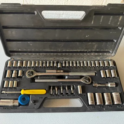 Sale Photo Thumbnail #276: Socket set