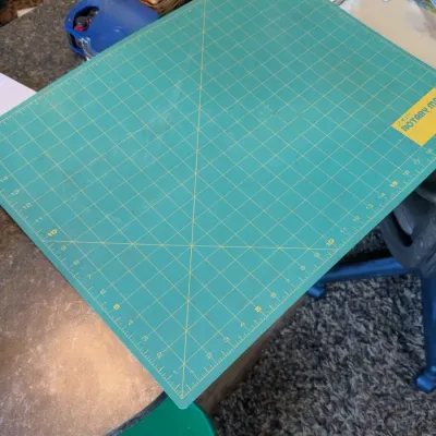 Sale Photo Thumbnail #362: Cutting mat