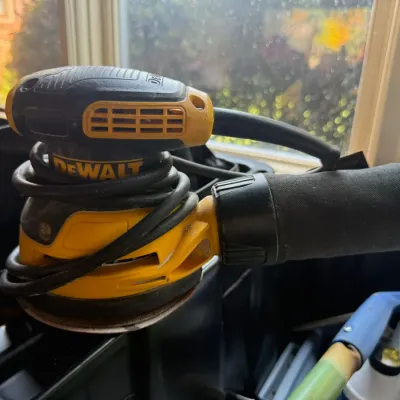 Sale Photo Thumbnail #302: DeWalt sander