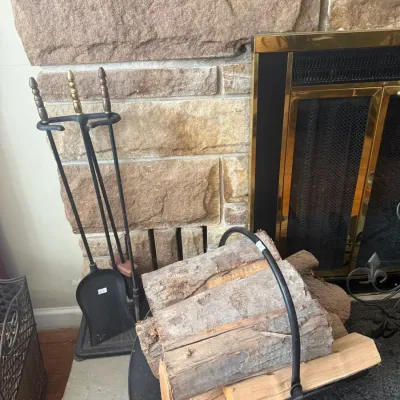 Sale Photo Thumbnail #154: Log holder