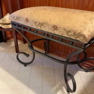 Sale Photo Thumbnail #18: Cushioned bench