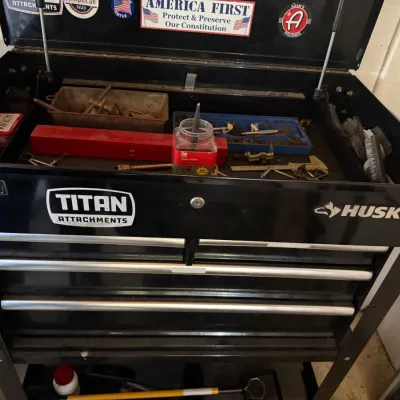 Sale Photo Thumbnail #271: Automotive rolling toolboxes