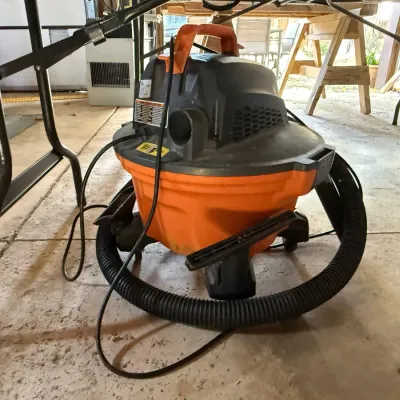 Sale Photo Thumbnail #285: Shop vaccuum