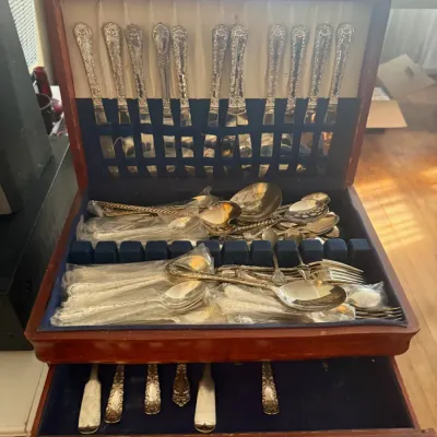 Sale Photo Thumbnail #162: Silver silverware set