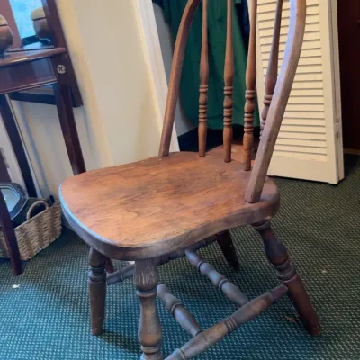 Sale Photo Thumbnail #364: Wooden chair