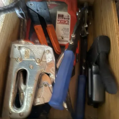 Sale Photo Thumbnail #310: Rivet and staplers
