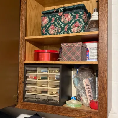 Sale Photo Thumbnail #335: Sewing supplies