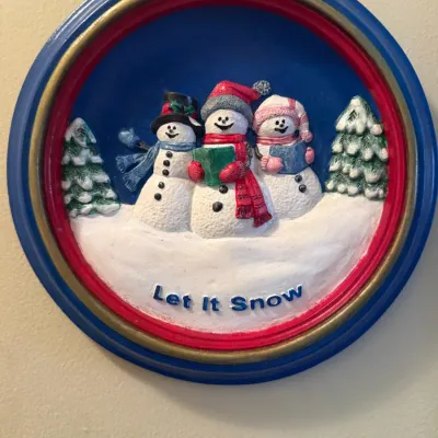 Sale Photo Thumbnail #163: Let it snow Christmas plate decoration