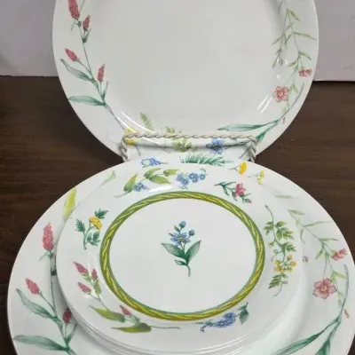 Corelle By Corning "My Garden" Pattern Dishware