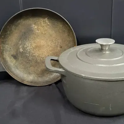 Cast Iron (WH9)
