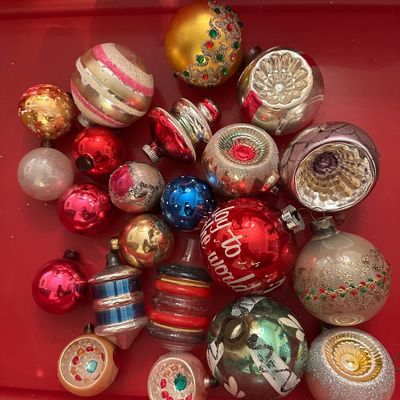 Sale Photo Thumbnail #108: Just a small sample of the vintage Christmas ornaments available 