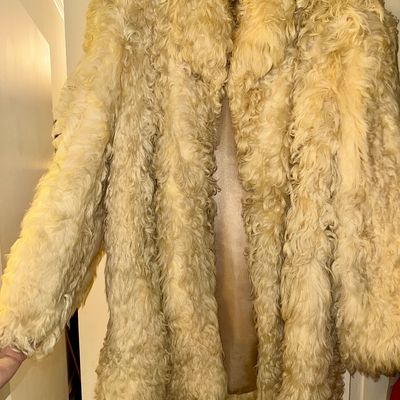 Sale Photo Thumbnail #57: Fabulous fur jacket