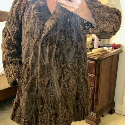 Sale Photo Thumbnail #62: Another beautiful fur jacket