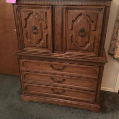 Thomasville Armoire