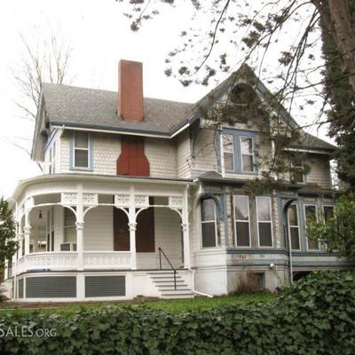 the home of Robert & Dorothy Green
